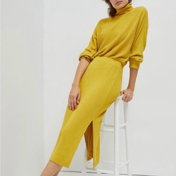 Anthropologie Yellow Ribbed Knit Maxi Dress Rayon Blend Size XS - Picture 1 of 4
